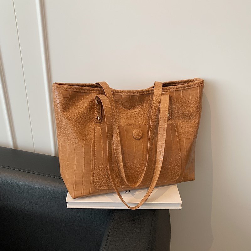 Retro Large Capacity Minimalist Single-shoulder Commuter Fashionable Handbag - Image 7